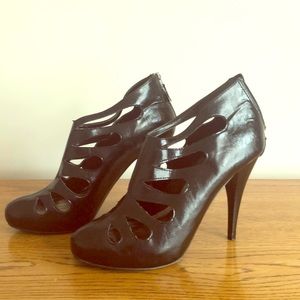 Last chance. Gone 6/1/20 Steve Madden heels